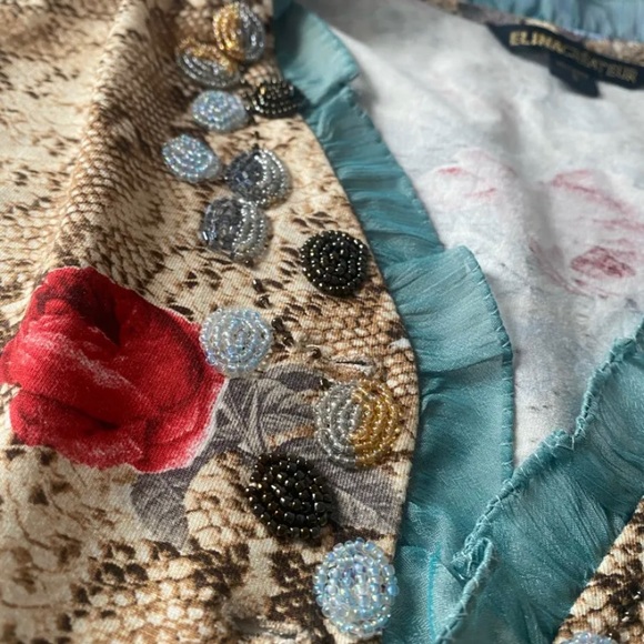 Unique Elena Creature blouse - Picture 4 of 7